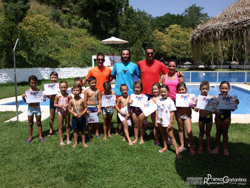 Curso natación entrtega diplomas Constantina 2016-8